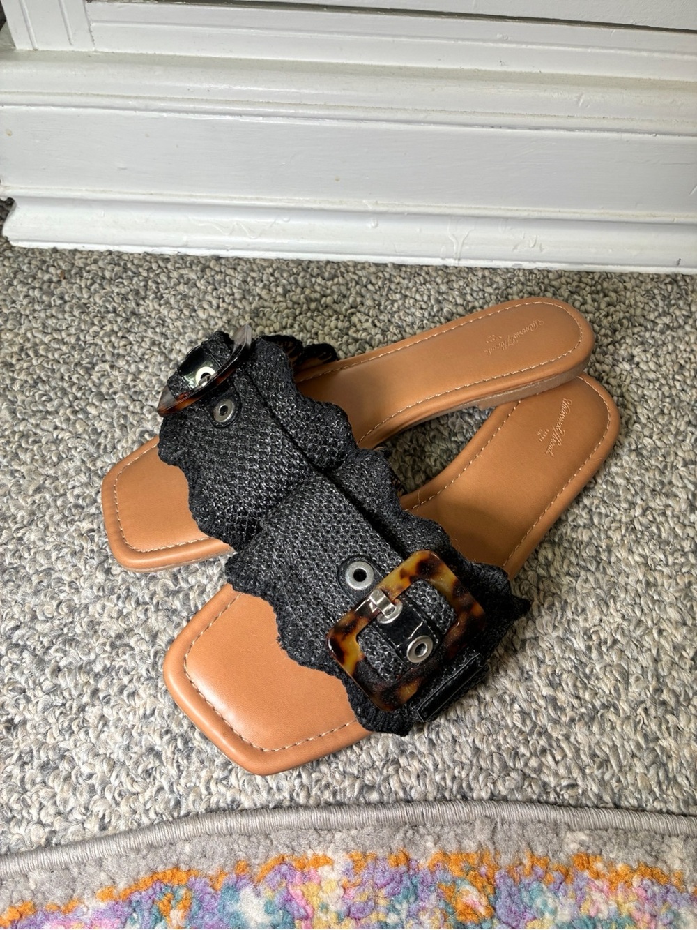 Women’s size 11 like new sandals bundle - 3 pair - Picture 9 of 10